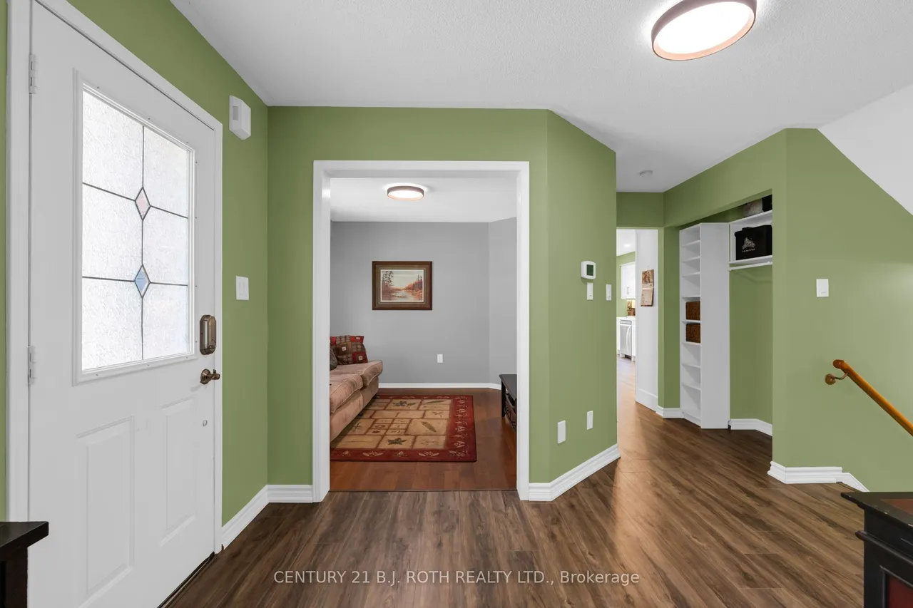 102 Holgate Street — photo 3