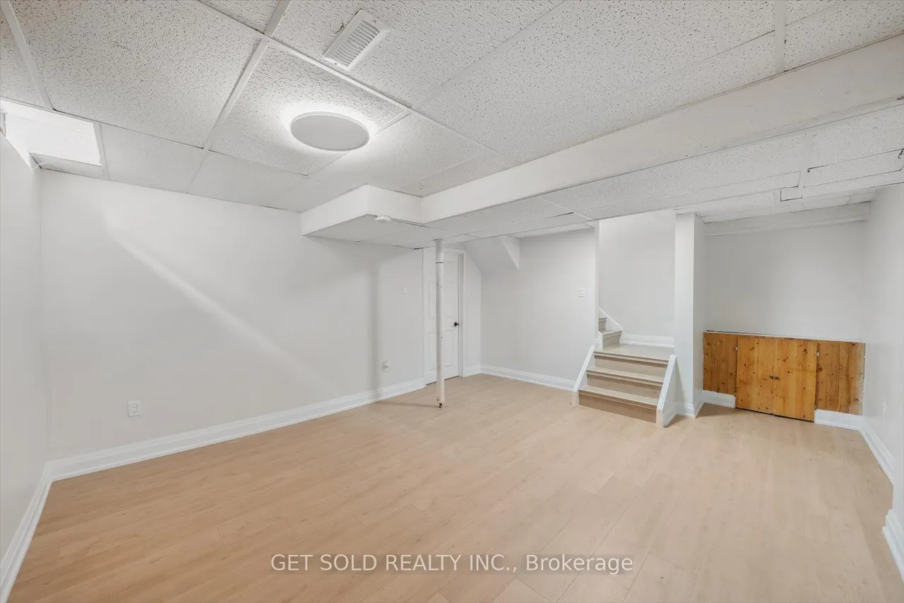 232 Kozlov Street — photo 29