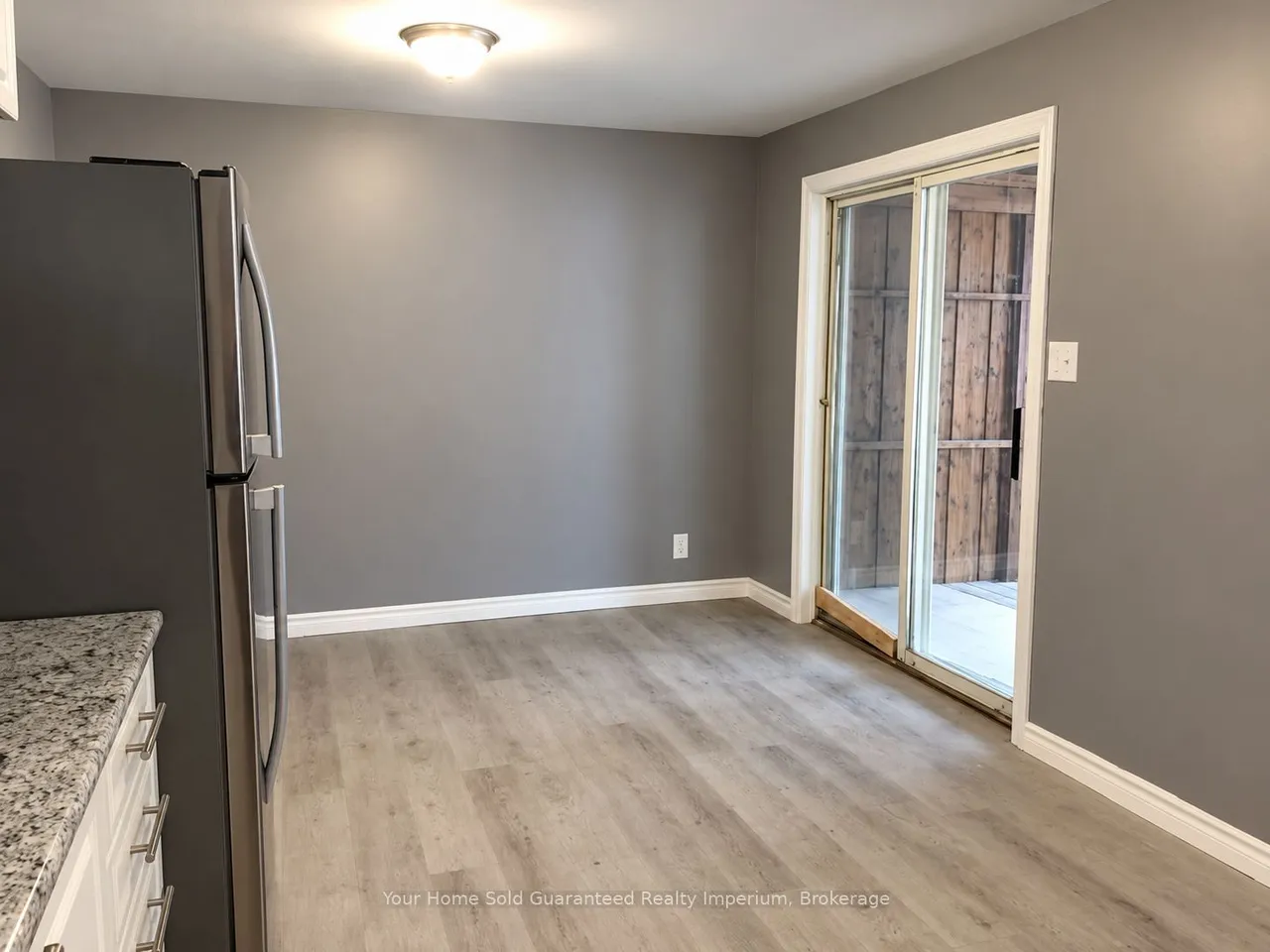 340 Innisfil Street — photo 8