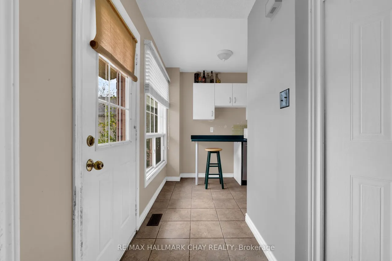 104 Ferguson Drive — photo 3
