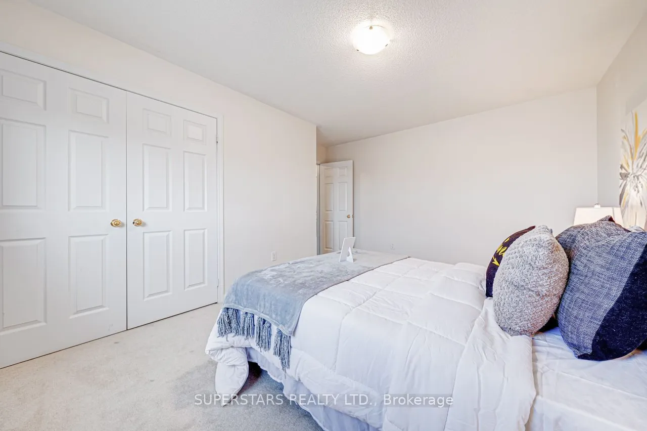 46 Majesty Boulevard — photo 26