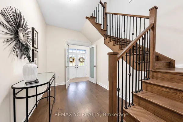 126 Durham Avenue — photo 2