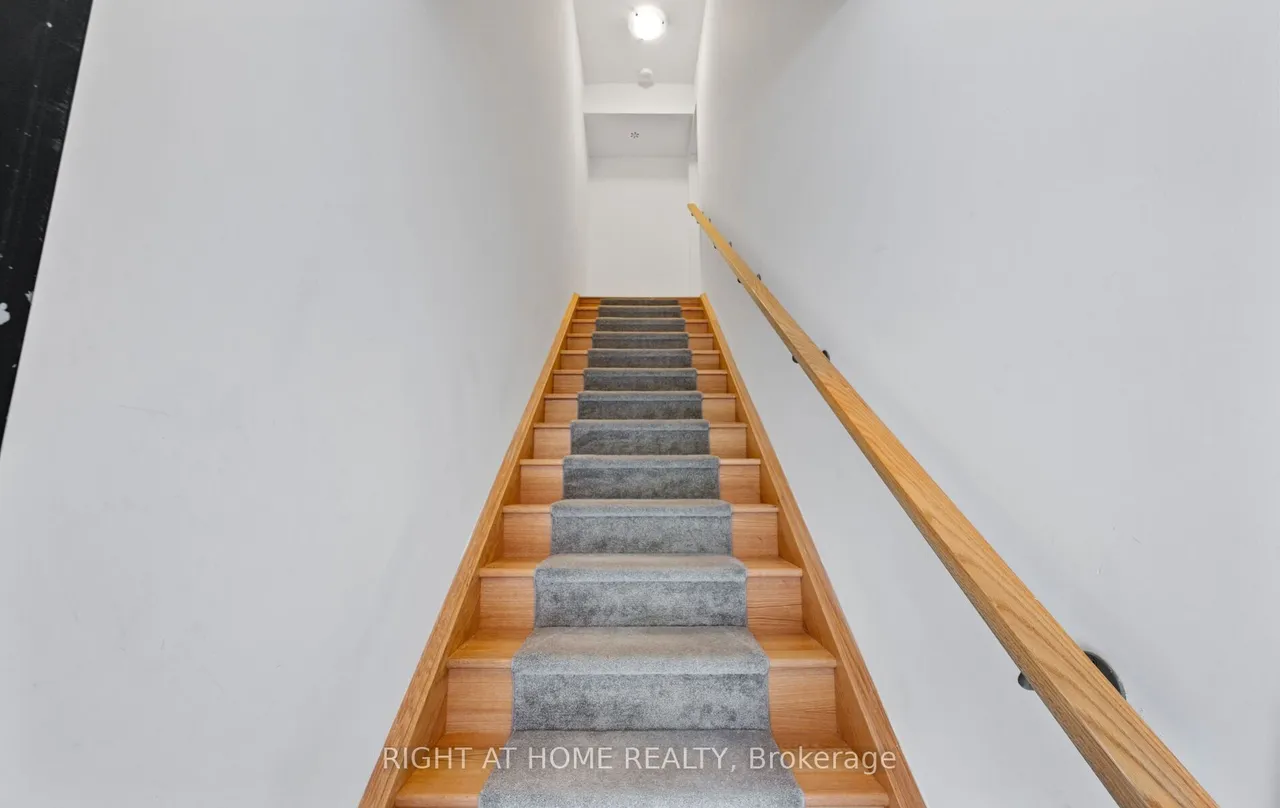 13 Magnolia Lane — photo 3