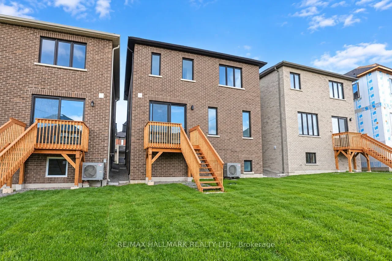 51 Gretzky Avenue — photo 42