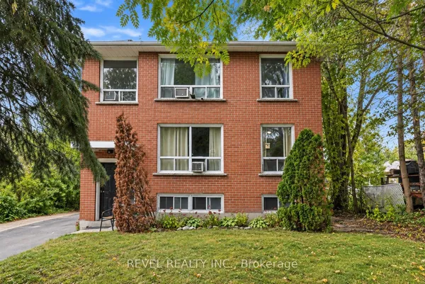 138 Innisfil Street — photo 2