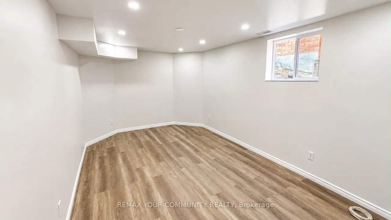 102 Columbia Road — photo 43