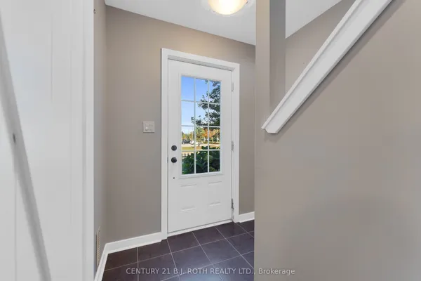 91 Coughlin Road, Unit 13 — photo 2