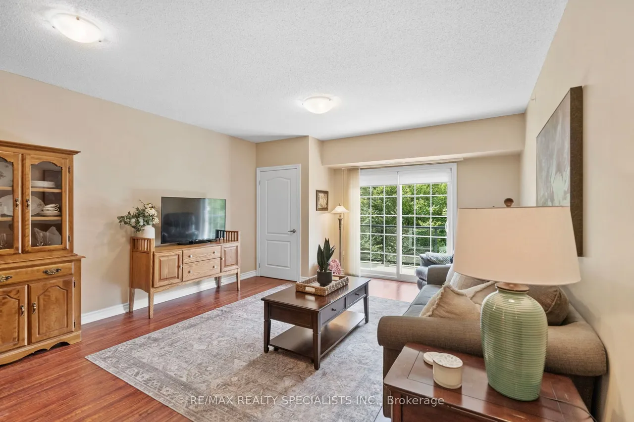 41 Ferndale Drive S, Unit 408 — photo 3