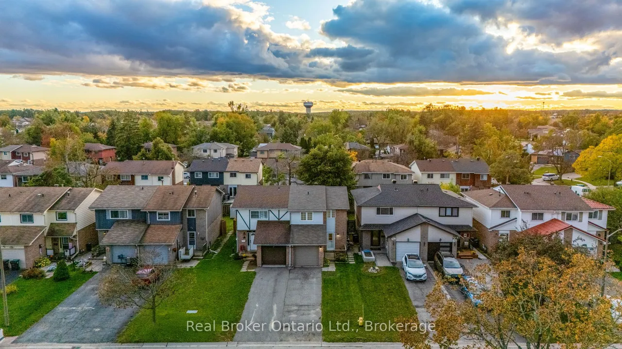 38 Christie Crescent — photo 23
