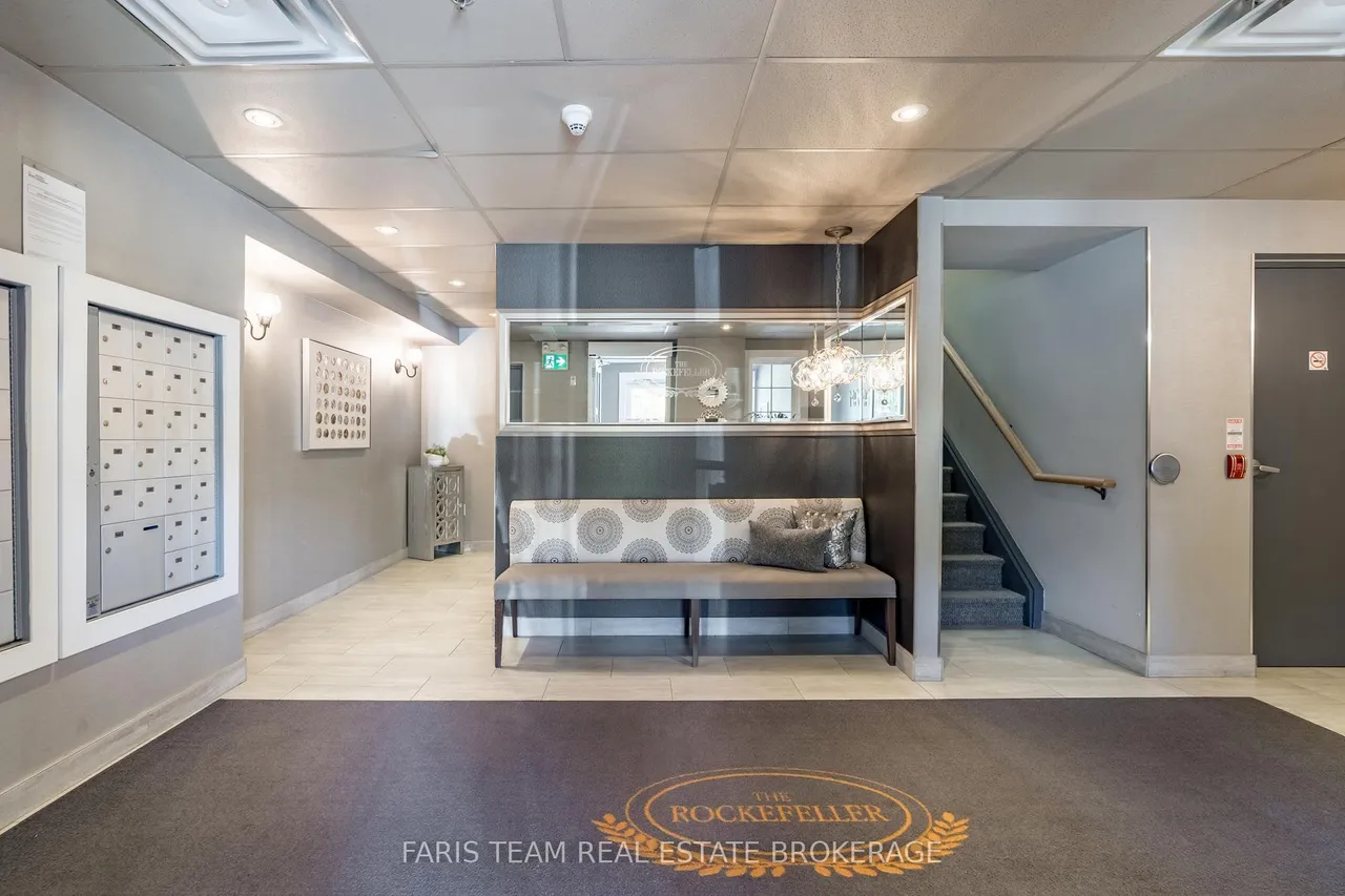 42 Ferndale Drive S, Unit 212 — photo 3