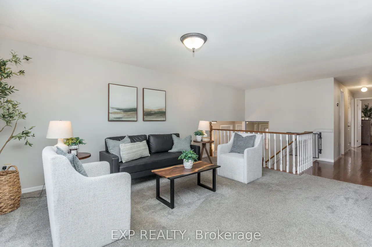 12 Craig Crescent — photo 3
