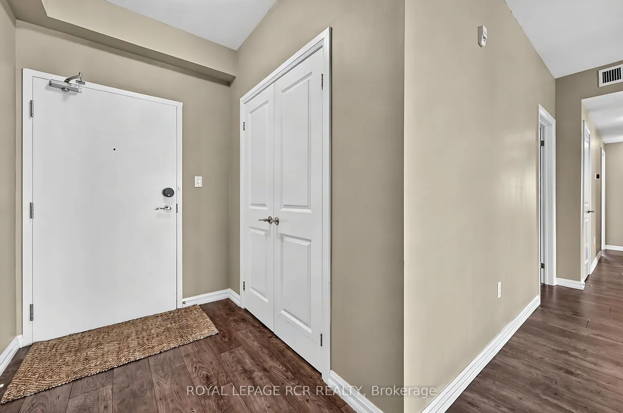 302 Essa Road, Unit 502 — photo 3