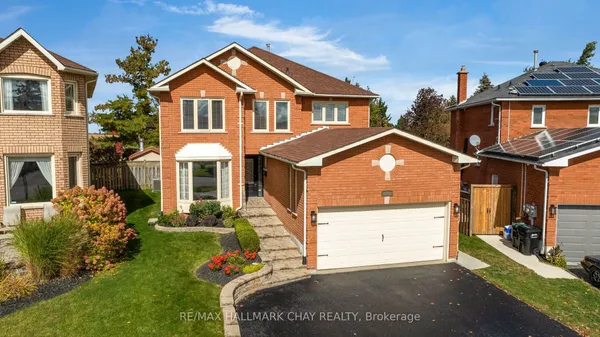 35 Grasett Crescent