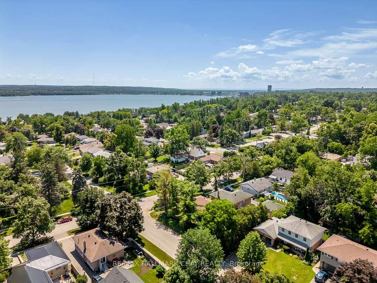 23 Downsview Drive — photo 41
