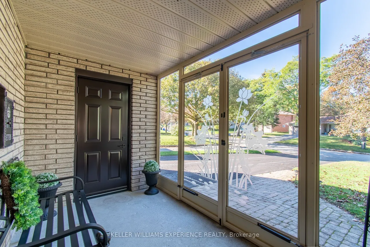 15 Woodcrest Road — photo 3