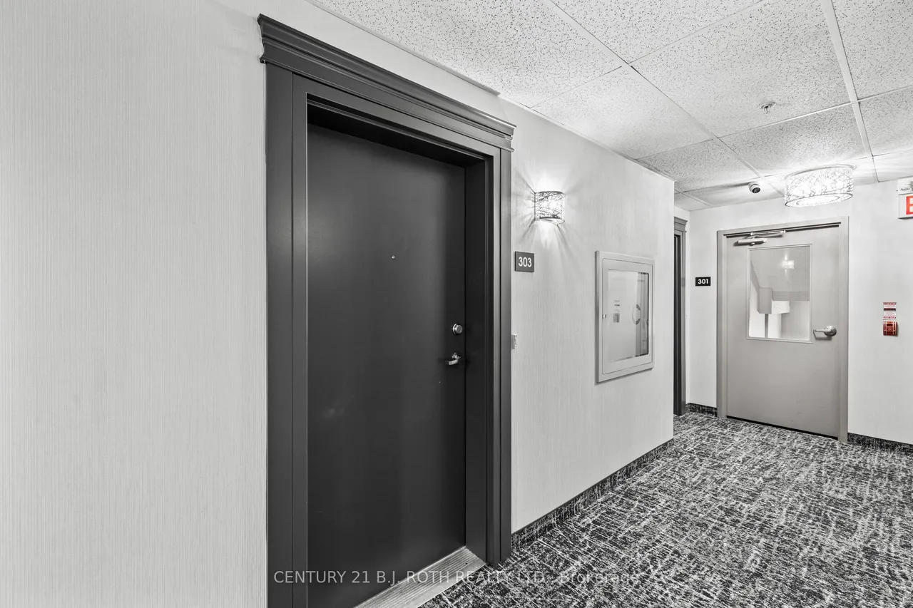 41 Ferndale Drive S, Unit 303 — photo 3