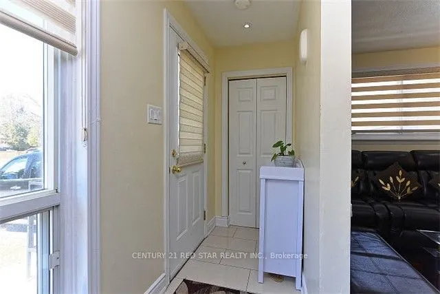 65 Newstead Crescent — photo 20