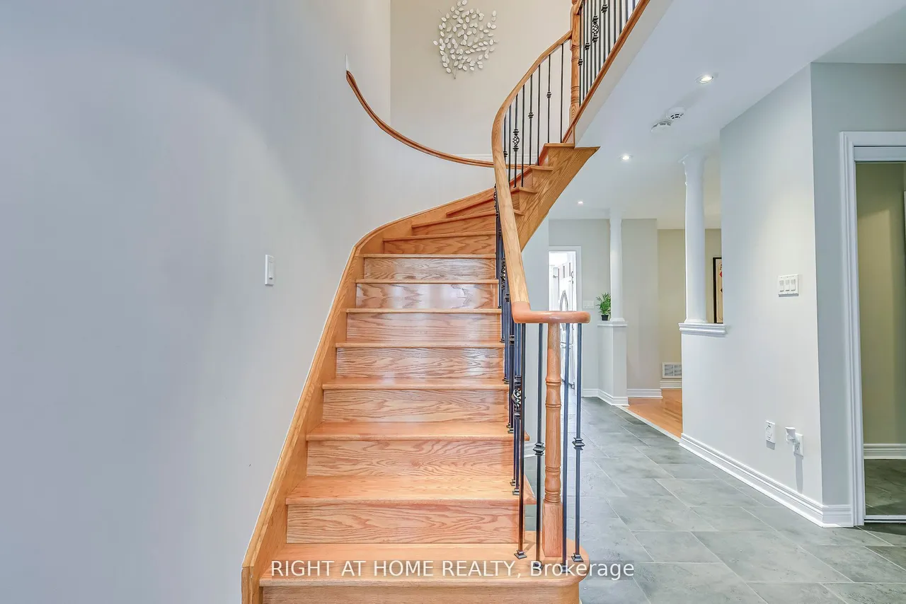 814 Brass Winds Place — photo 3