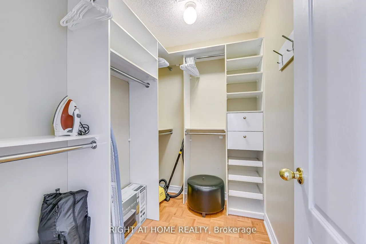 814 Brass Winds Place — photo 36