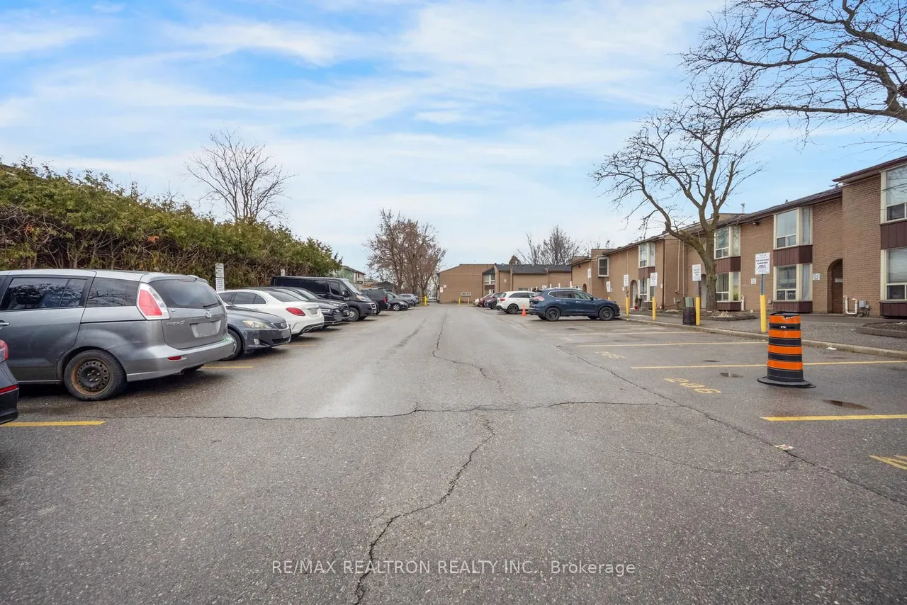 250 John Garland Boulevard, Unit 106 — photo 46