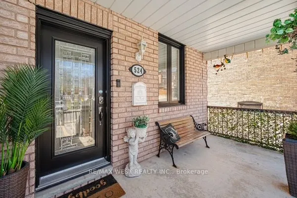 524 Salem Avenue N — photo 2