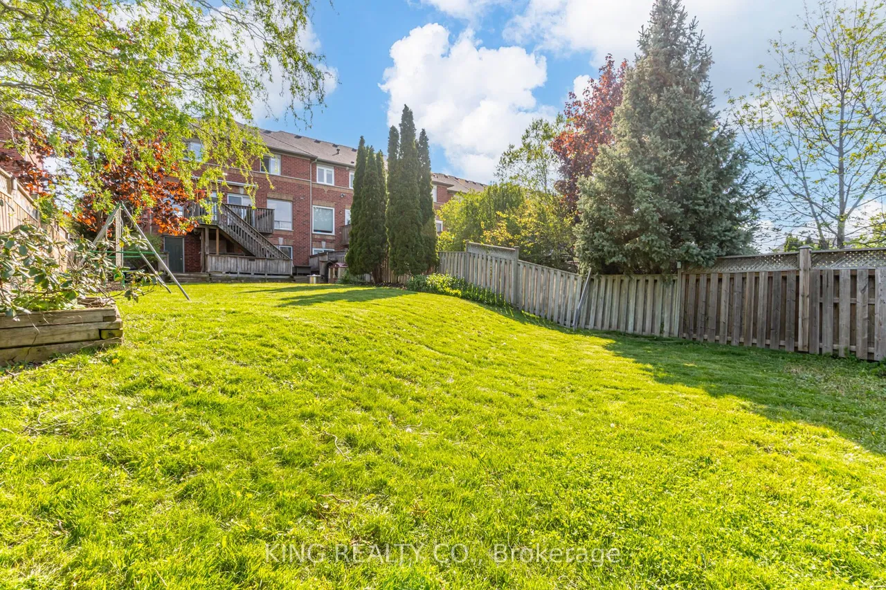 1576 Woodhenge Way — photo 44