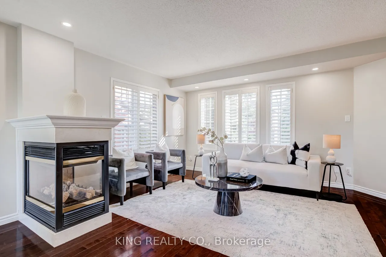 1576 Woodhenge Way — photo 3