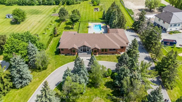 37 Fenton Way