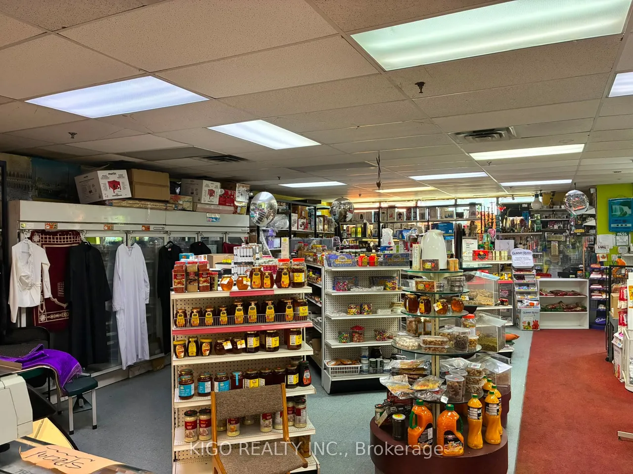 5010 Steeles Avenue W — photo 16