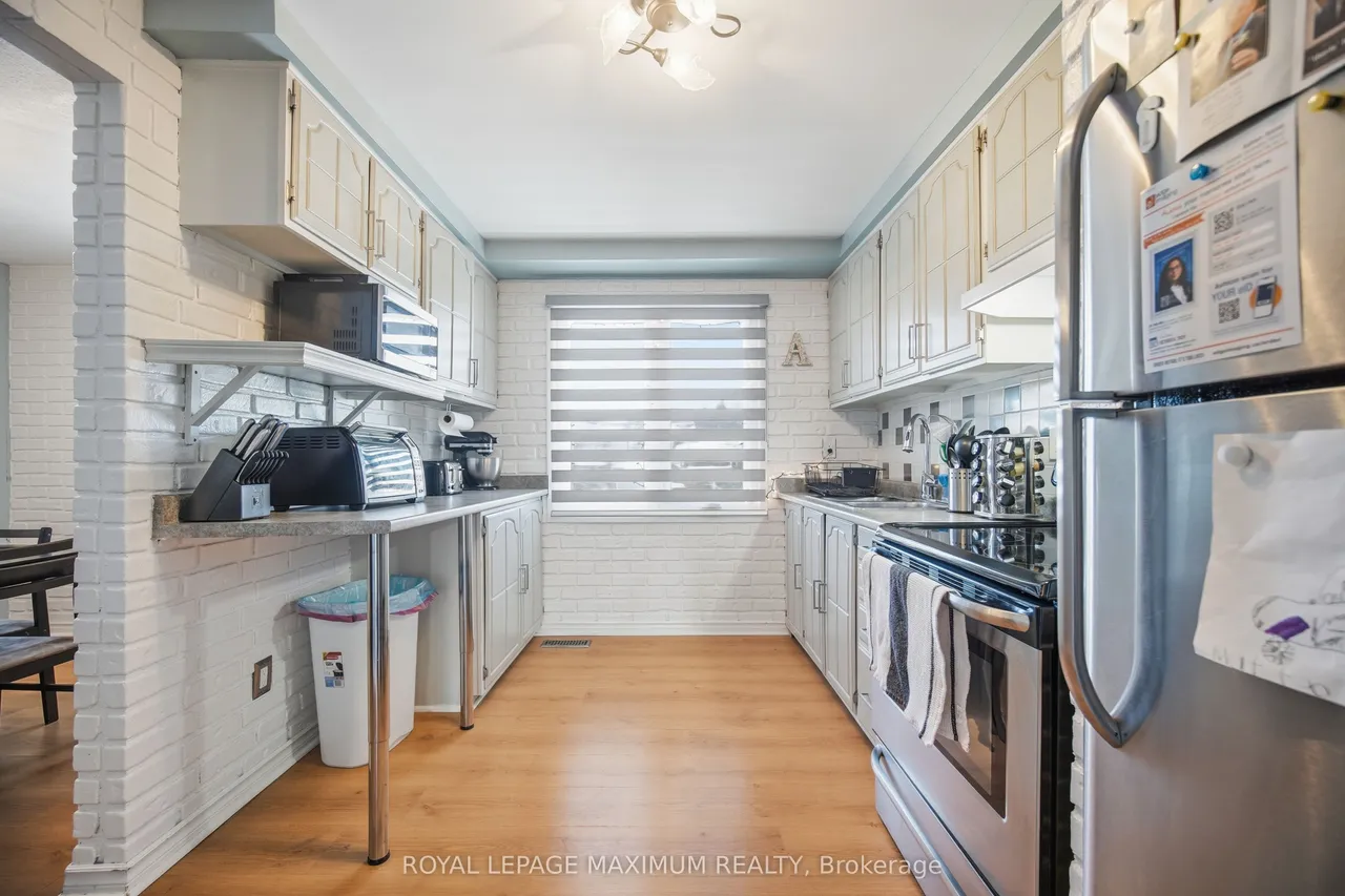 7493 Bybrook Drive — photo 3