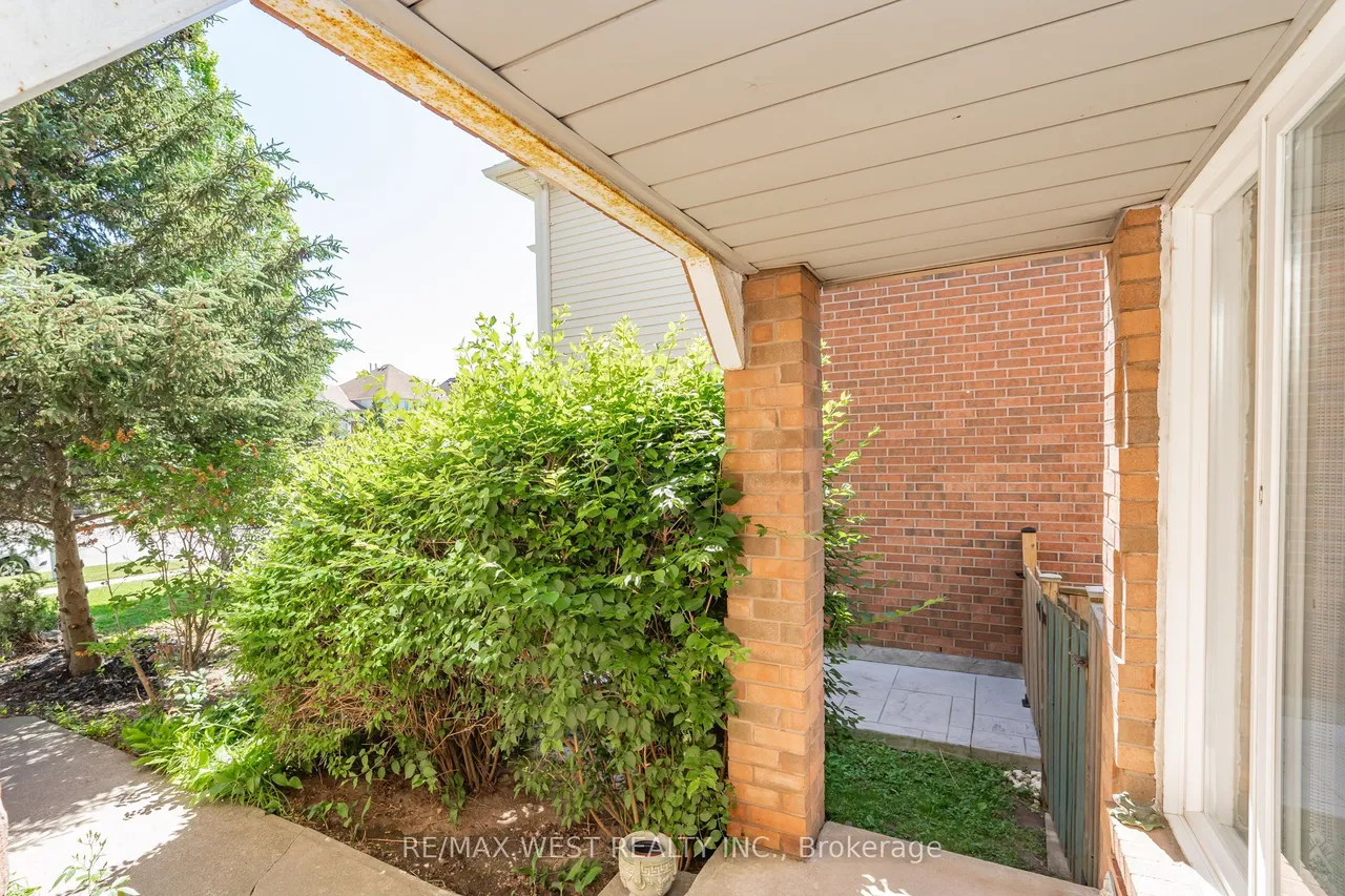 1216 Leewood Drive — photo 3