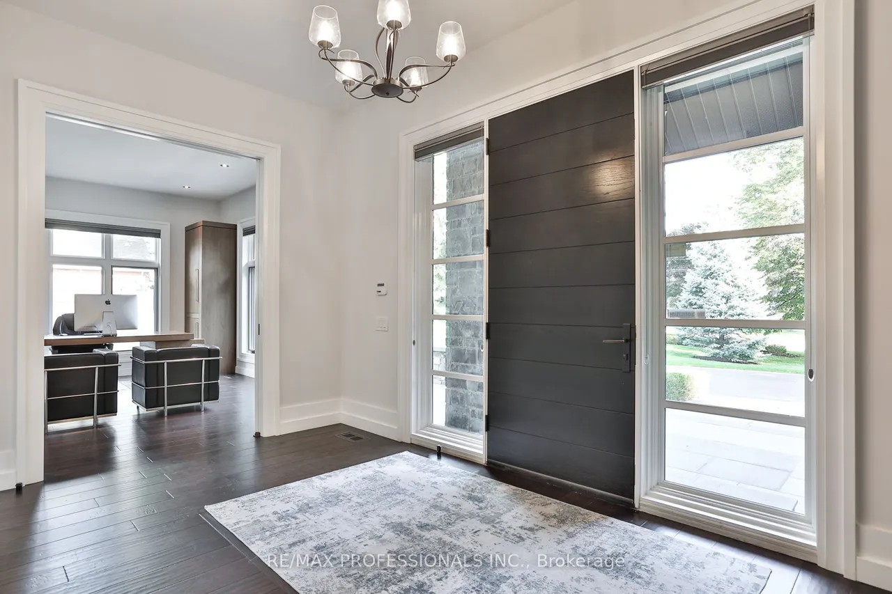 262 Maple Grove Drive — photo 2