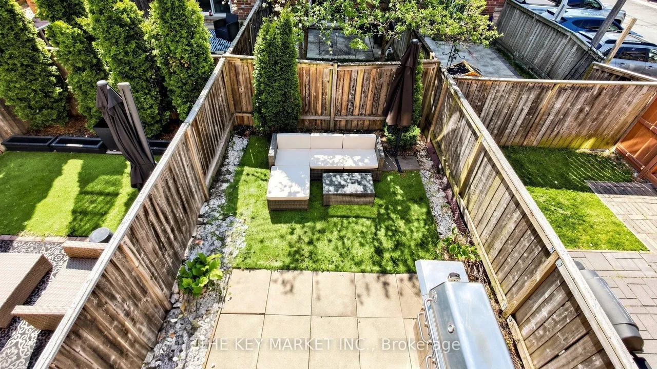 435 ENGLISH ROSE Lane — photo 32