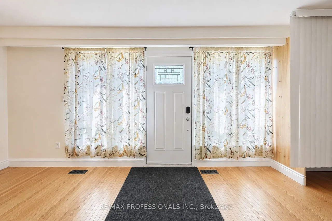 160 Carsbrooke Road — photo 3