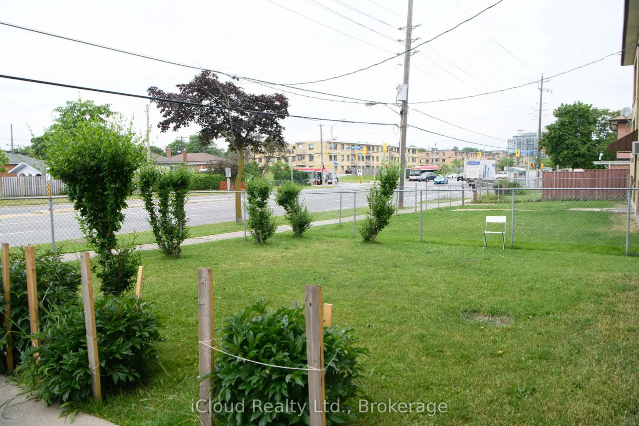 2265 Kipling Avenue — photo 37