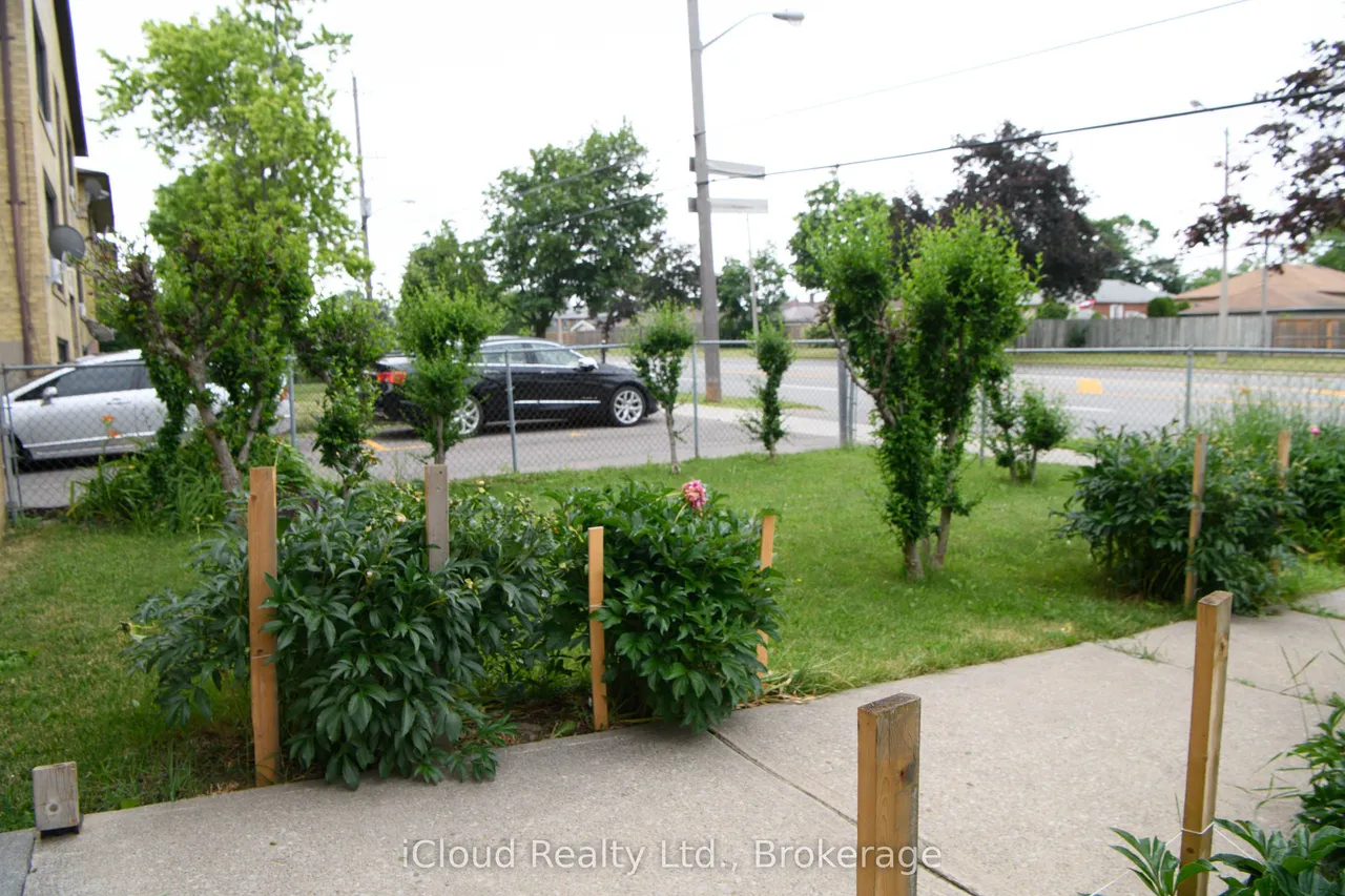 2265 Kipling Avenue — photo 38