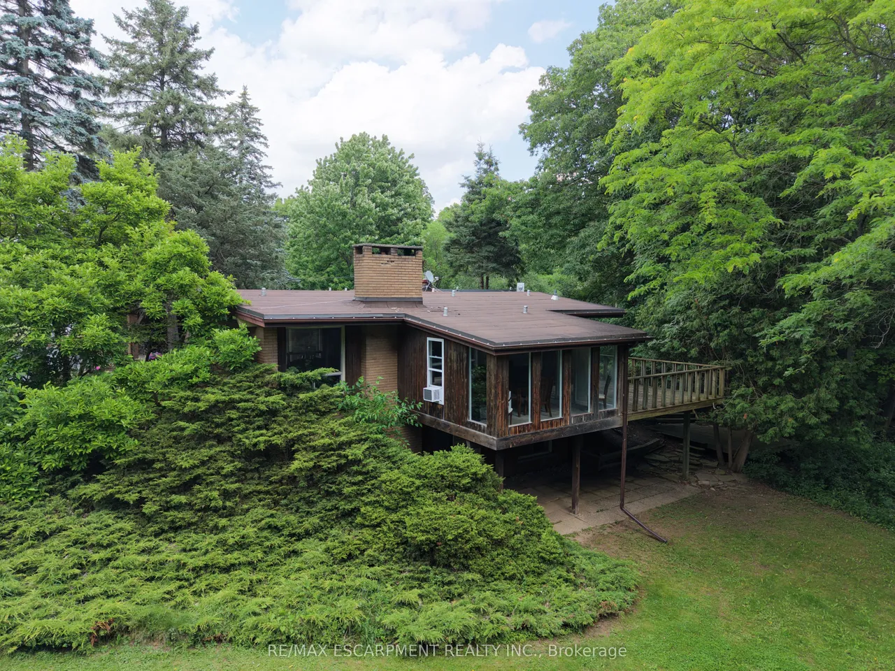 560 CRANE Court — photo 3