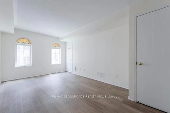 52 Sidney Belsey Crescent — photo 27