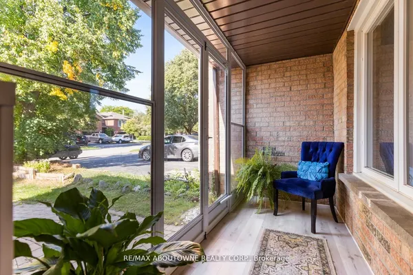 1118 Avondale Drive — photo 2