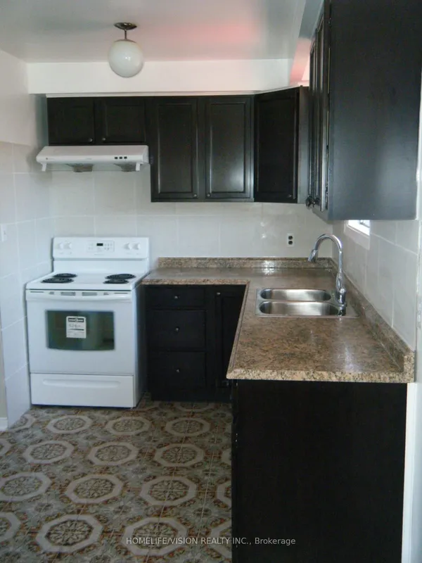 3766 Darla Drive E — photo 2