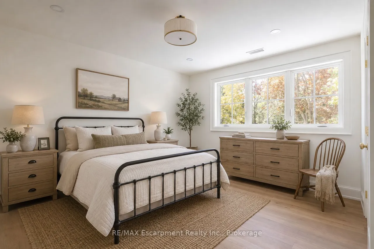 130 Edgecliffe Place — photo 7