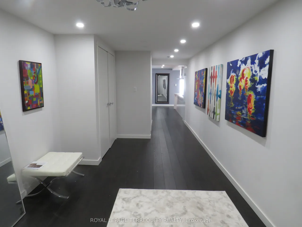 2045 Lake Shore Boulevard W, Unit 3305 — photo 2