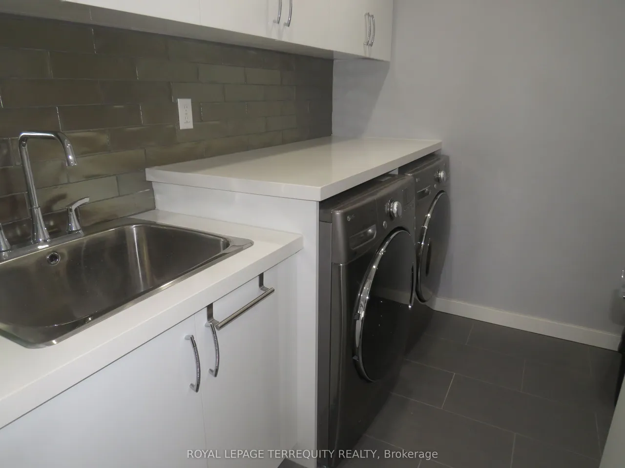 2045 Lake Shore Boulevard W, Unit 3305 — photo 15
