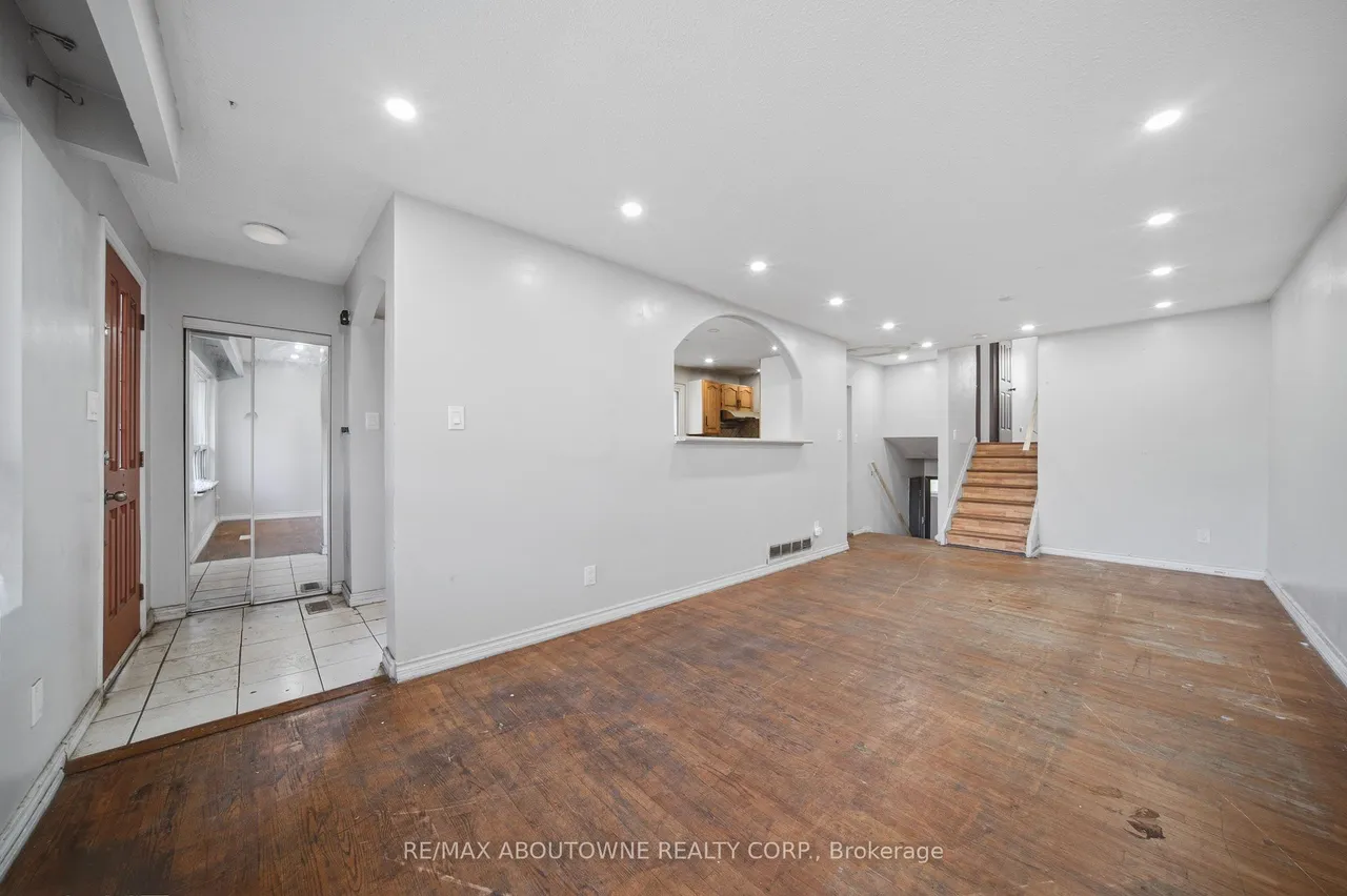 34 Seaborn Road — photo 3