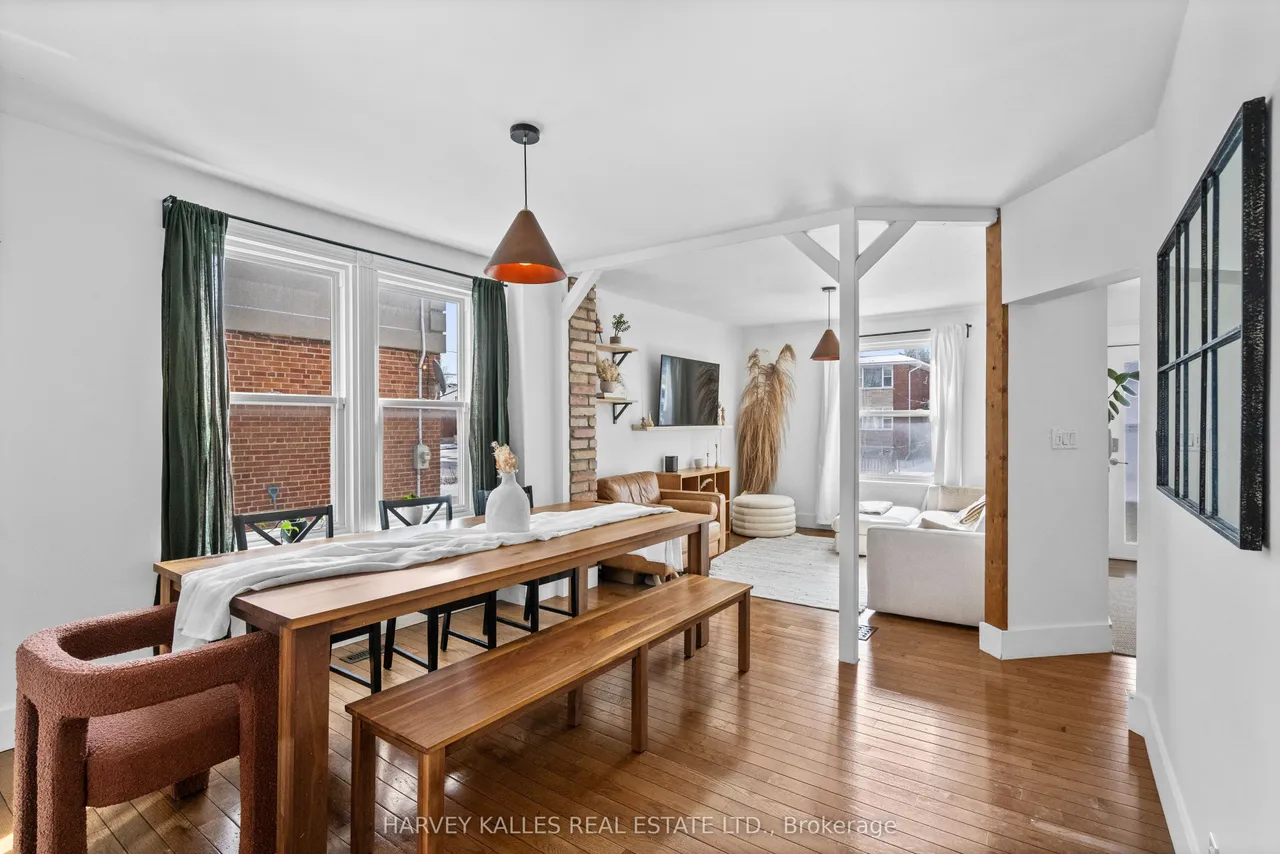 14 Manitoba Street — photo 2
