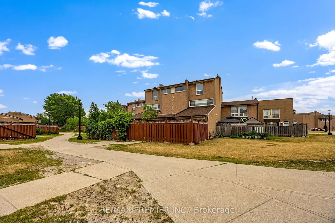 248 John Garland Boulevard, Unit 82 — photo 30