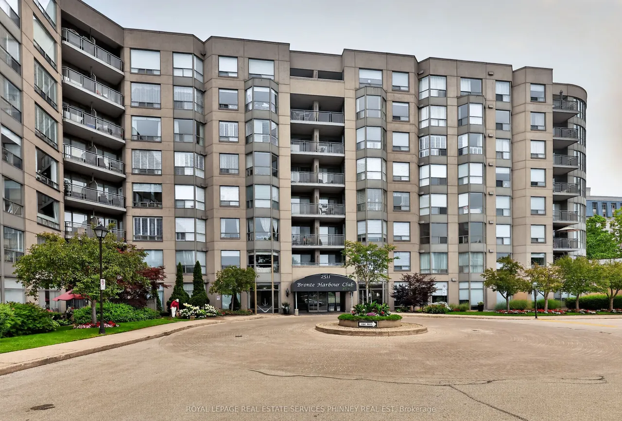2511 Lakeshore Road W — photo 44
