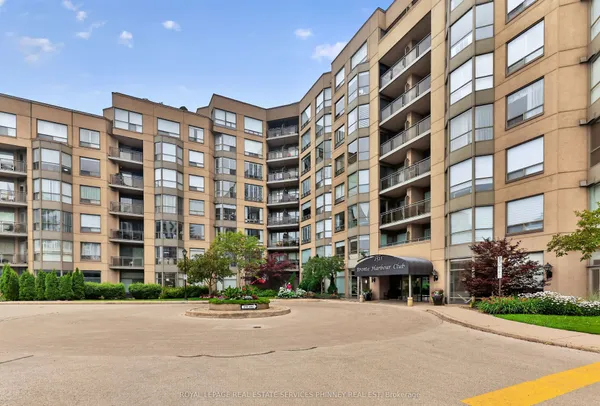 2511 Lakeshore Road W — photo 2