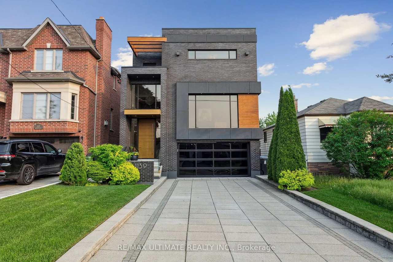 1139 Glengrove Avenue W — photo 2