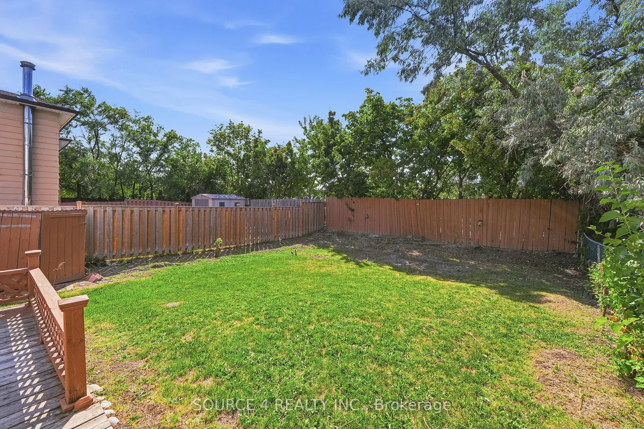 70 Griselda Crescent — photo 29